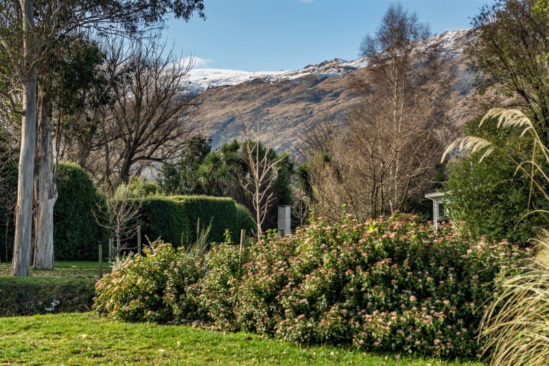 15 Oxford Street, Kingston - Carousel 15