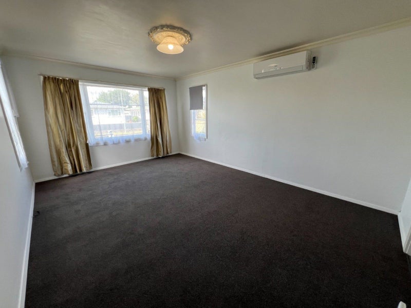 18 Kingston Street, Awapuni, Palmerston North - Carousel 2