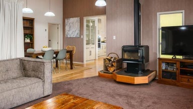 14 Forest Park Lane, Whataupoko, Gisborne - Carousel 1