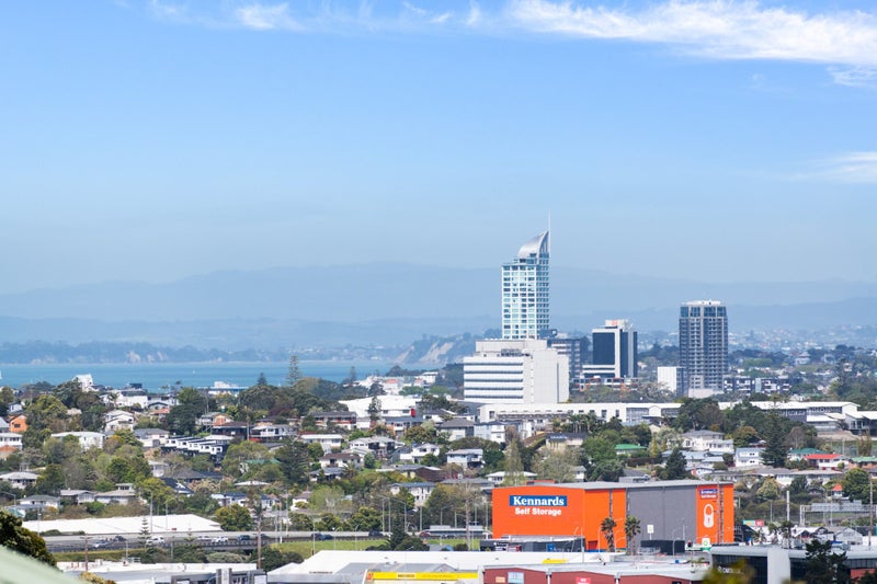 1/23 Target Rd, Totara Vale, North Shore City - Carousel 35