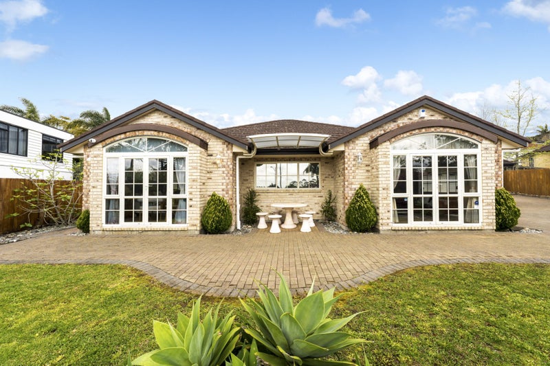 14 Pittville Place, Henderson, Auckland - Carousel 2