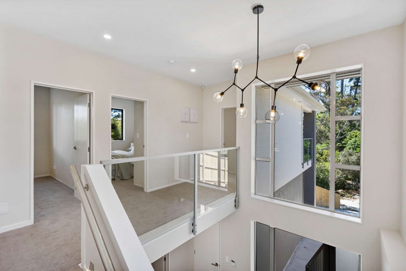 42 Cresta Avenue, Beach Haven, Auckland - Carousel 2