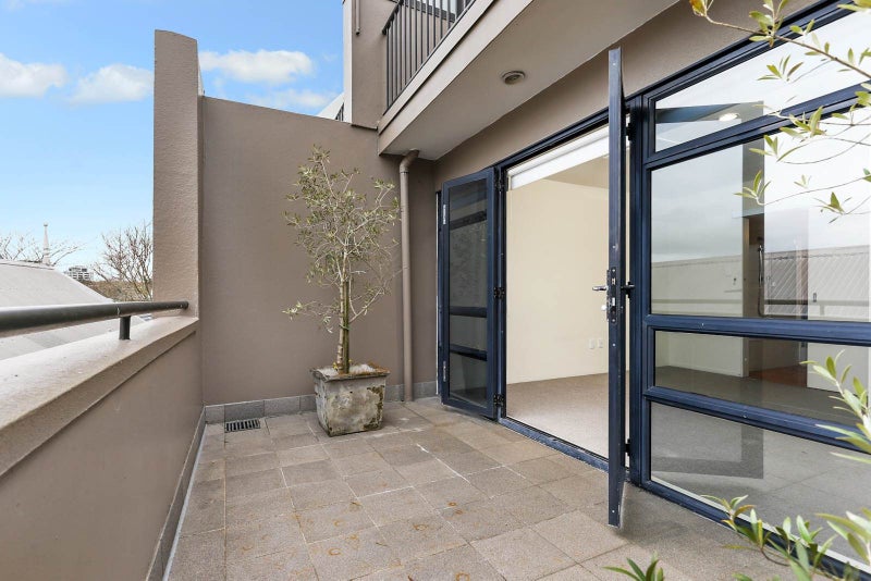 3/2 Collingwood Street, Freemans Bay, Auckland - Carousel 12