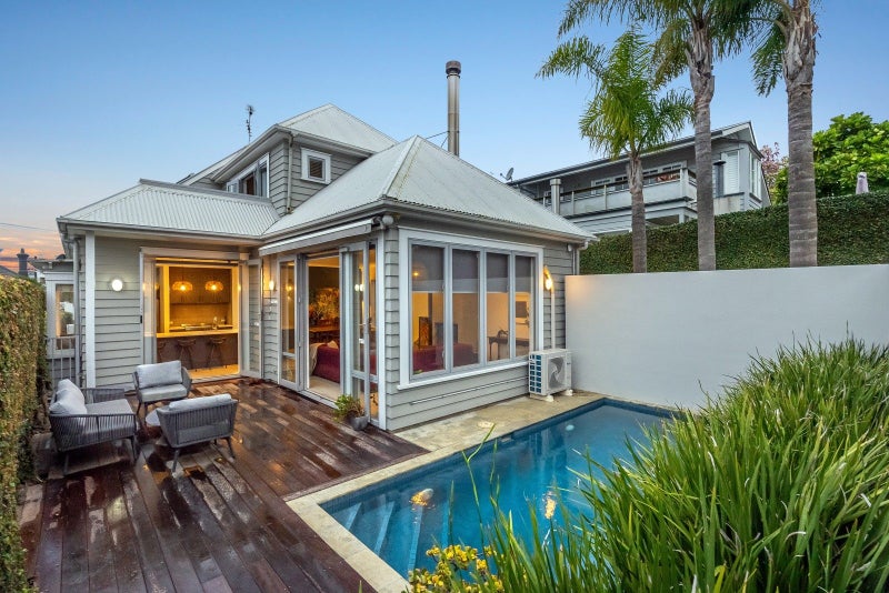 4 Sussex Street, Grey Lynn, Auckland - Carousel 1