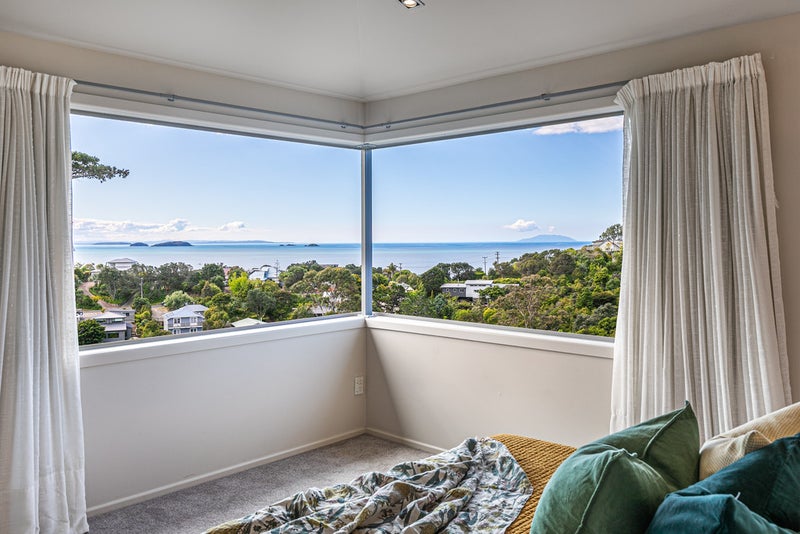 26 Hauraki Road, Oneroa, Waiheke Island - Carousel 1