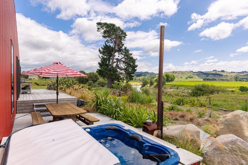 944 Ruatangata Road, Whanganui - Carousel 1