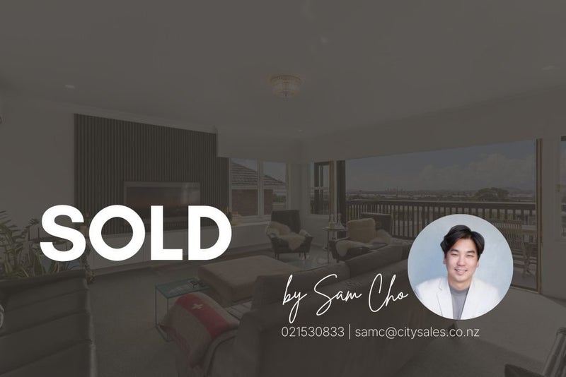 29 Te Atatu Road, Te Atatu South, Auckland - Carousel 1