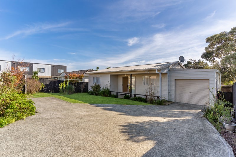 64A Hepburn Road, Glendene, Auckland - Carousel 1