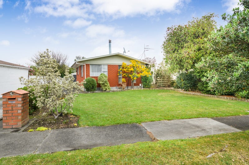 1 Essex Place, Milson, Palmerston North - Carousel 22
