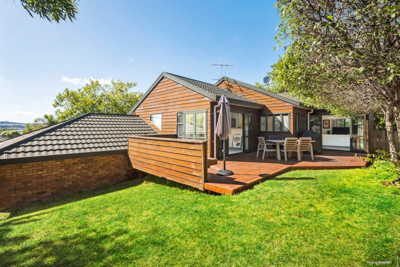2 Sophora Way, Albany, Auckland - Carousel 2