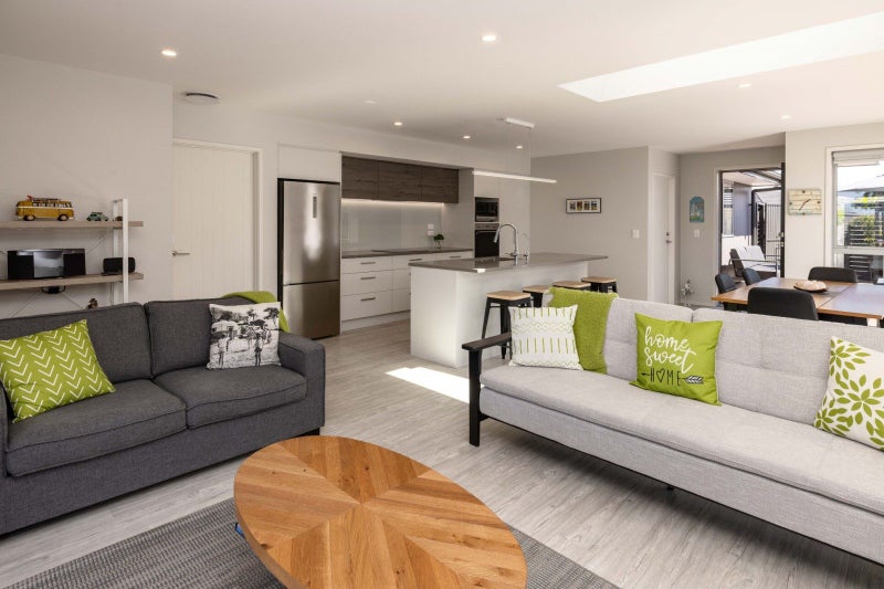 6 WARLOCK WAY, Tauranga - Carousel 2