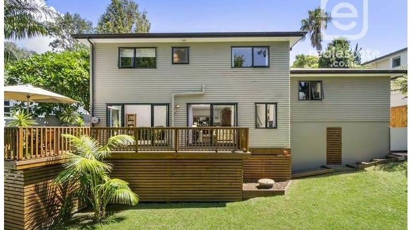 16B Charmaine Road, Torbay, Auckland - Carousel 1