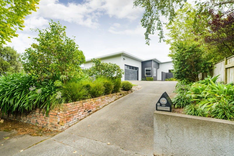 19 Karina Terrace, Roslyn, Palmerston North - Carousel 40