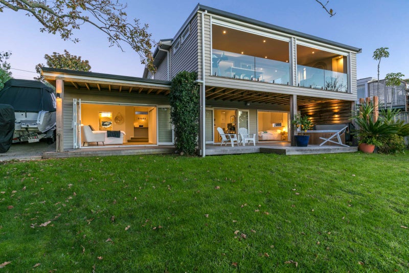 9 Outlook Road, Greenhithe, Auckland - Carousel 1