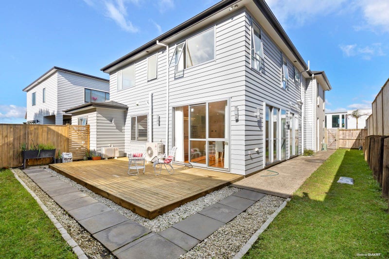 27 Travis View Drive, Fairview Heights, Auckland - Carousel 2