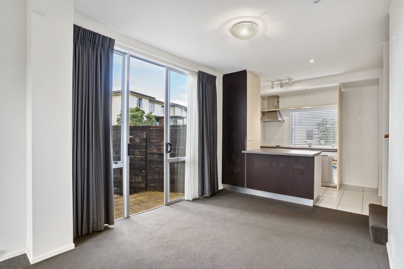 52 Kirikiri Lane, East Tamaki, Auckland - Carousel 2