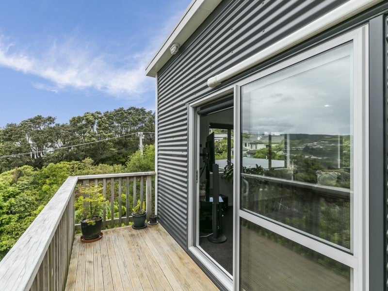 3B Chester Road, Tawa, Wellington - Carousel 1