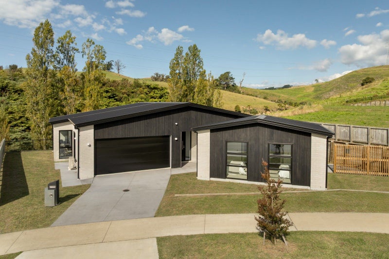 181 Adler Drive, Ohauiti, Tauranga - Carousel 1