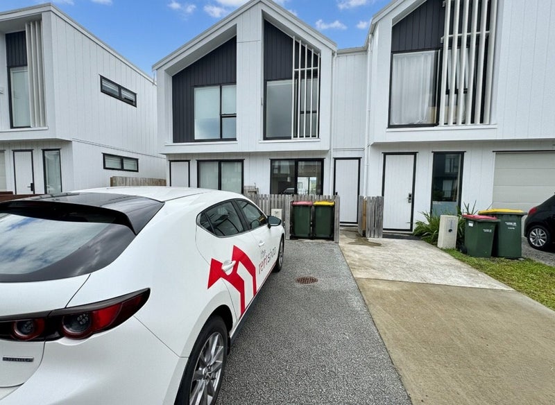 14 Porowha Road, Westgate, Auckland - Carousel 18