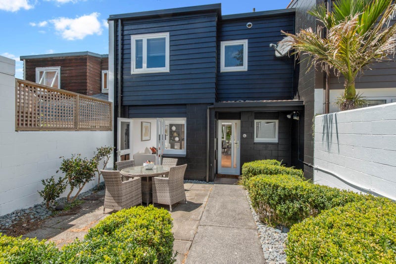 16 Gwilliam Place, Freemans Bay, Auckland - Carousel 1