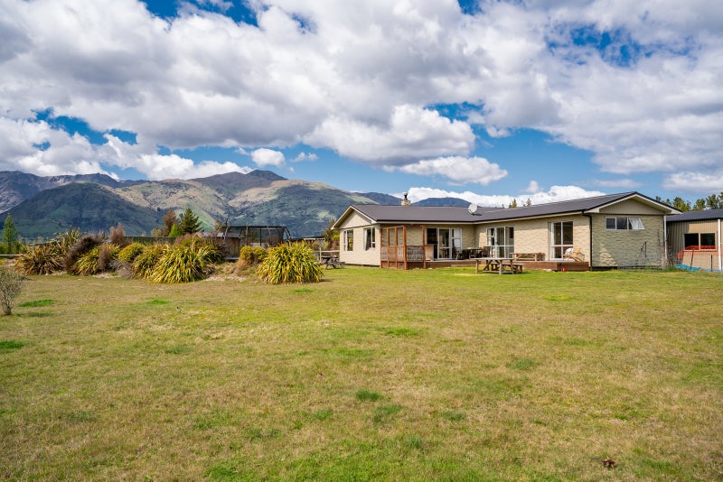 45 Lichen Lane, Lake Hawea - Carousel 1