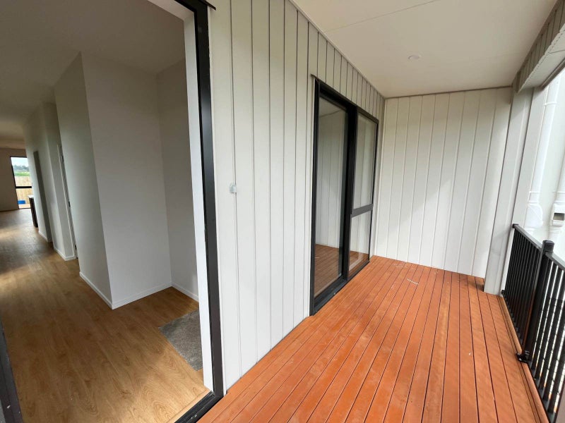 35 Kaapehu Street, Karaka, Papakura - Carousel 2