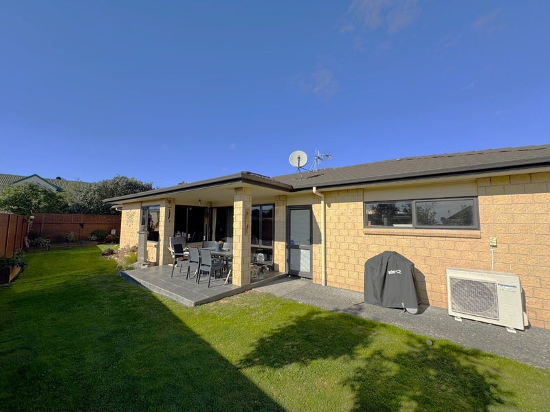 6A Neeve Place, Taradale, Napier - Carousel 1