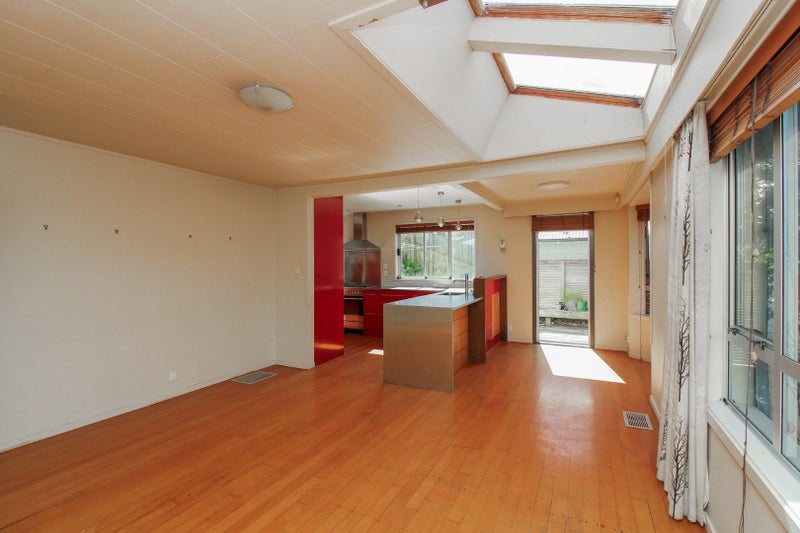 4 Roscoe Terrace, Wadestown, Wellington - Carousel 2