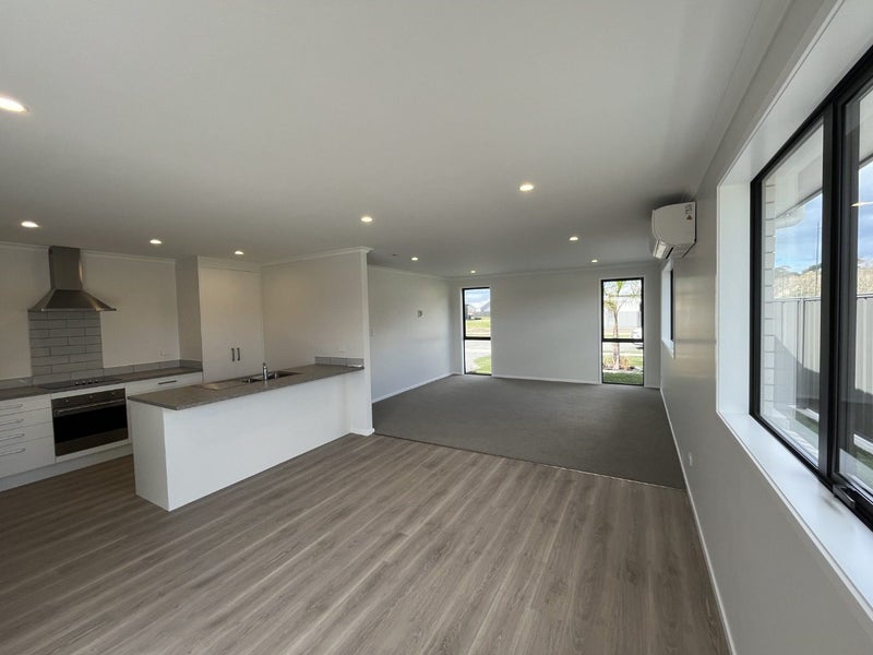 3 Tutira Place, Poraiti, Napier - Carousel 2