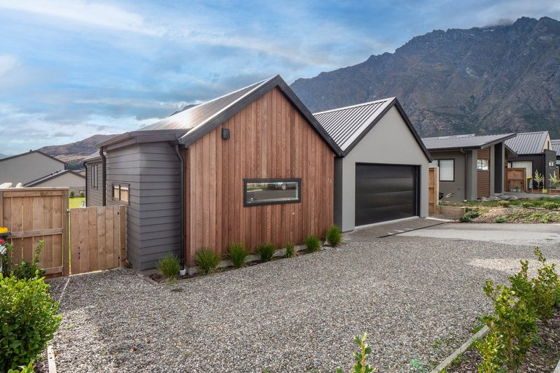 22 Plough Street, Jacks Point, Queenstown - Carousel 2