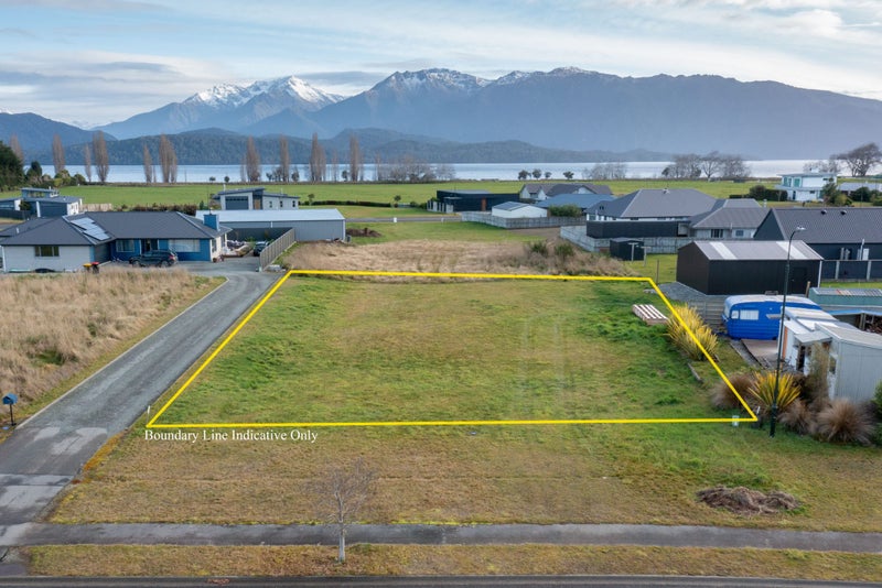 17 Breaksea Street, Te Anau, Te Anau - Carousel 1