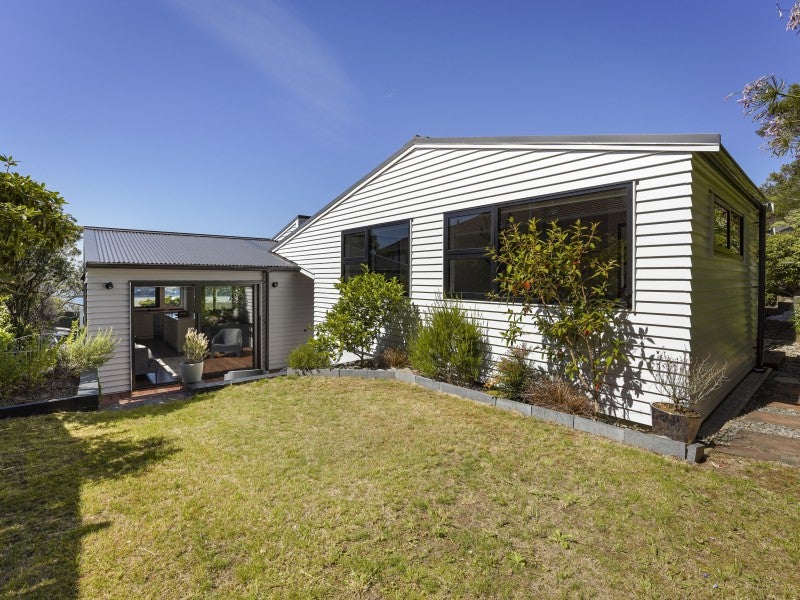 20 Kabul Street, Khandallah, Wellington - Carousel 26