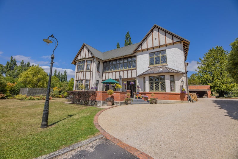 101 Gladstone Road South, East Taieri, Mosgiel - Carousel 27