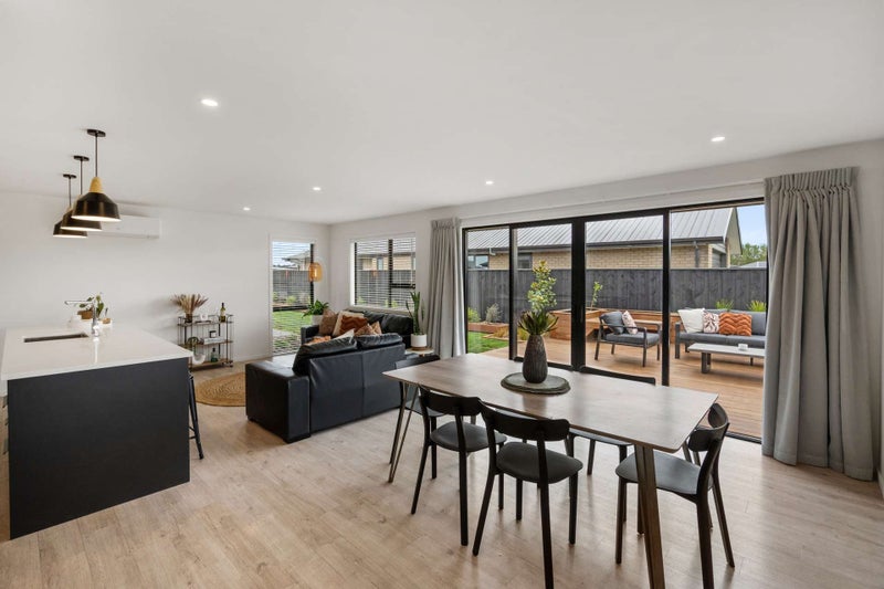 84 Oaks drive, Lincoln, Christchurch - Carousel 2