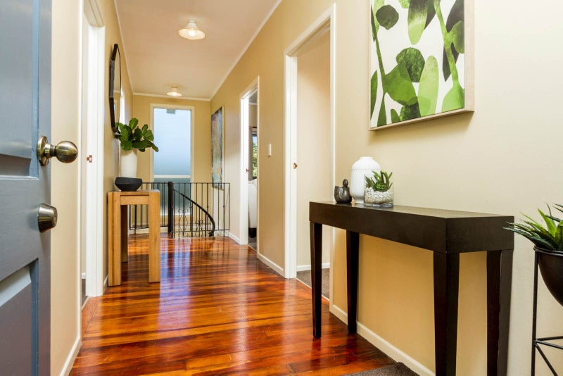 1/39 Penzance Road, Mairangi Bay, Auckland - Carousel 2