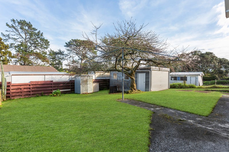 48 Paragon Avenue, Beach Haven, Auckland - Carousel 19