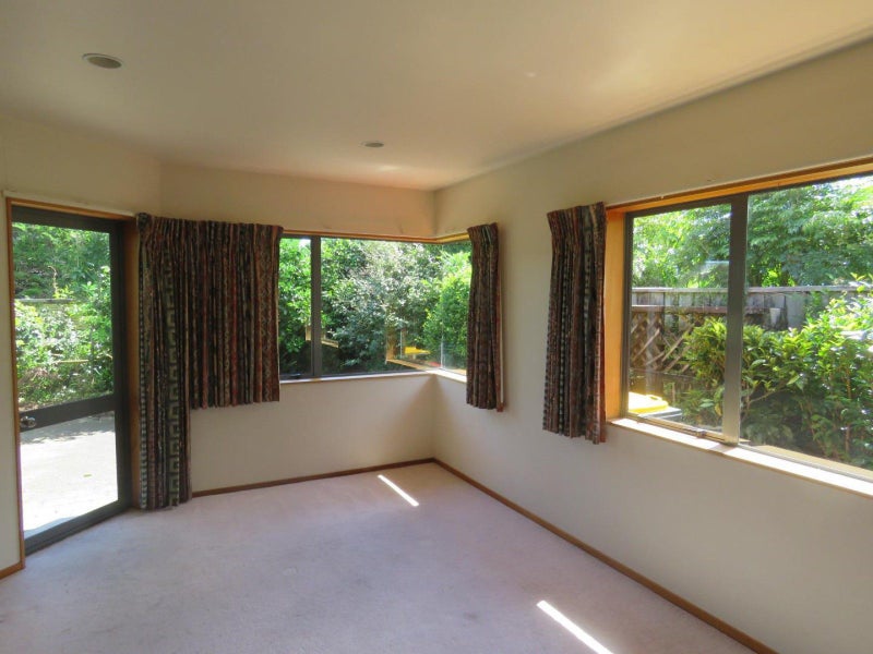 17B Mangorei Road, Strandon, New Plymouth - Carousel 2