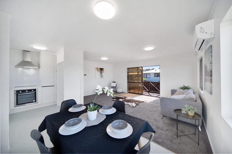 1/31 Shifnal Drive, Randwick Park, Auckland - Carousel 2