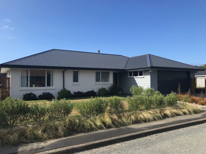 3 Karen Lane, Beckenham, Christchurch - Carousel 1