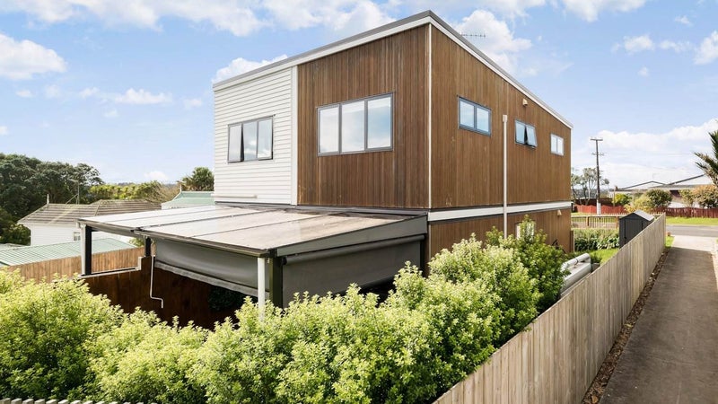 2A Tramway Road, Beach Haven, Auckland - Carousel 1