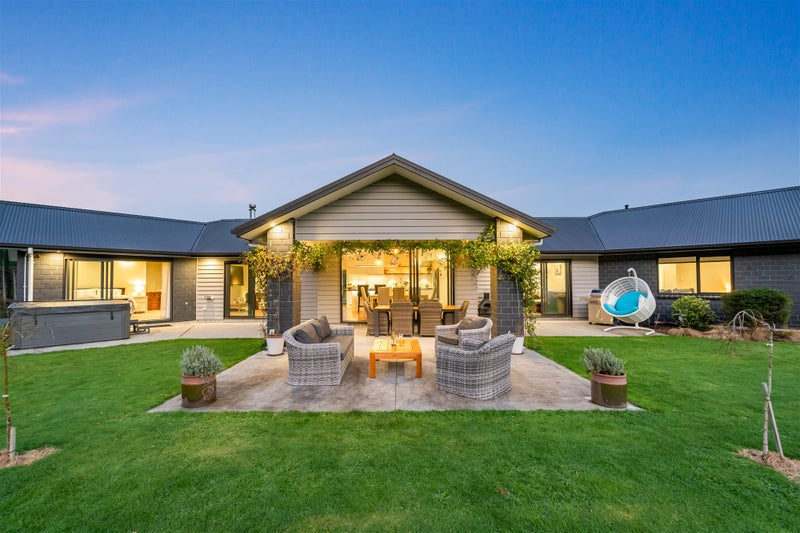 43 Mount Marua Drive, Maymorn, Upper Hutt - Carousel 1