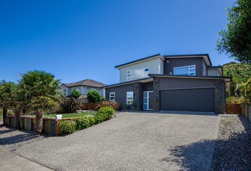 88 Aotea Drive, Aotea, Porirua - Carousel 2