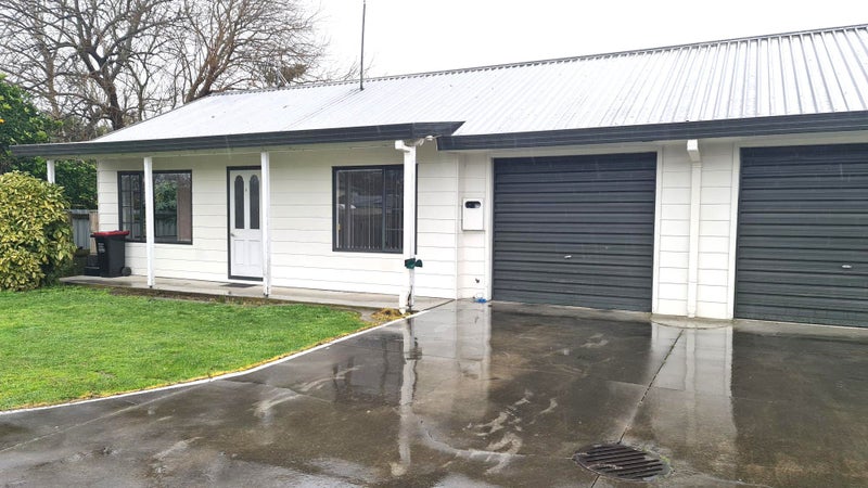 2/806 Gordon Road, Raureka, Hastings - Carousel 1