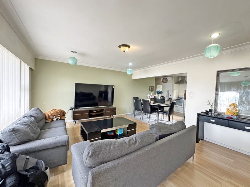 3/2 Avis Avenue, Papatoetoe, Auckland - Carousel 1