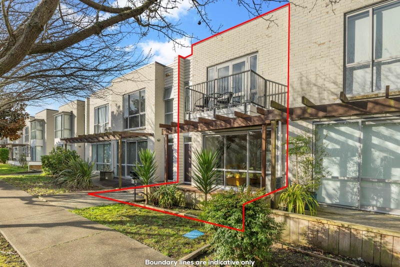 74 Kuaka Drive, Takanini, Auckland - Carousel 1