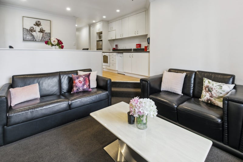 3F/120 The Terrace, Wellington Central, Wellington - Carousel 1