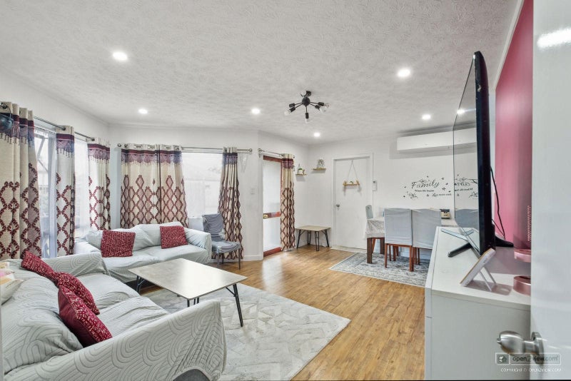 3/6 Taka Street, Takanini, Auckland - Carousel 1