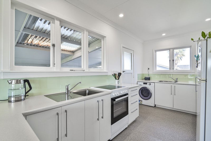 420 Southland Place, Raureka, Hastings - Carousel 2