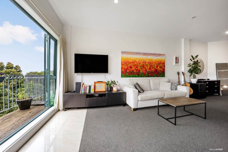 1D/68 Mokoia Road, Birkenhead, Auckland - Carousel 2