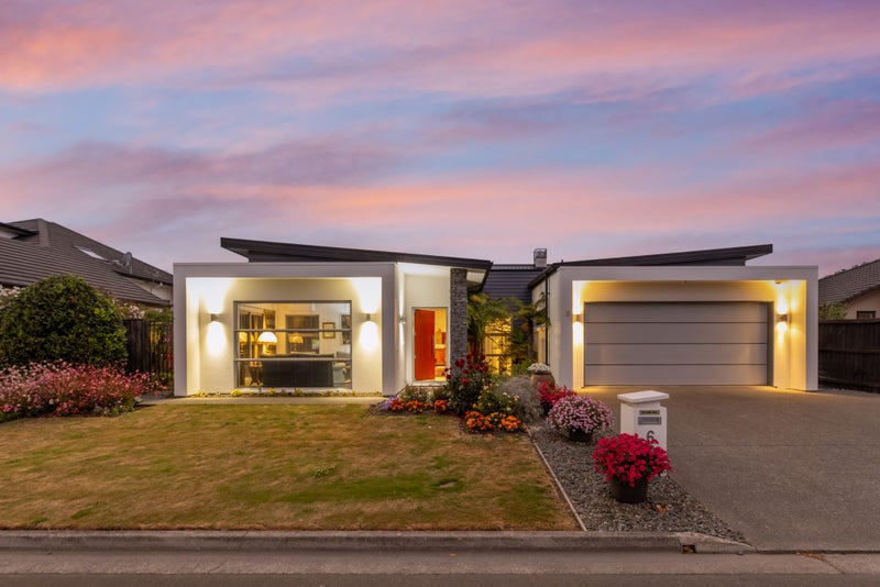 6 Brookfield Drive, Northwood, Christchurch - Carousel 1